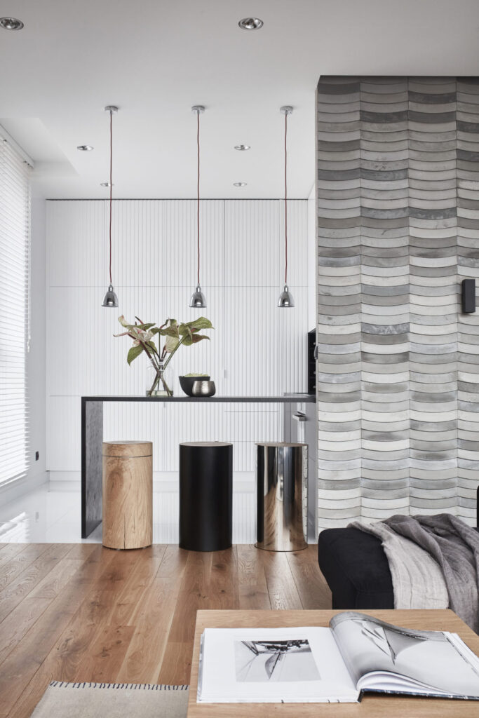 Kafle 3D WAVE z betonu architektonicznego na ścianie - MILKE - TEKT Concrete - Gabinet Wnętrz