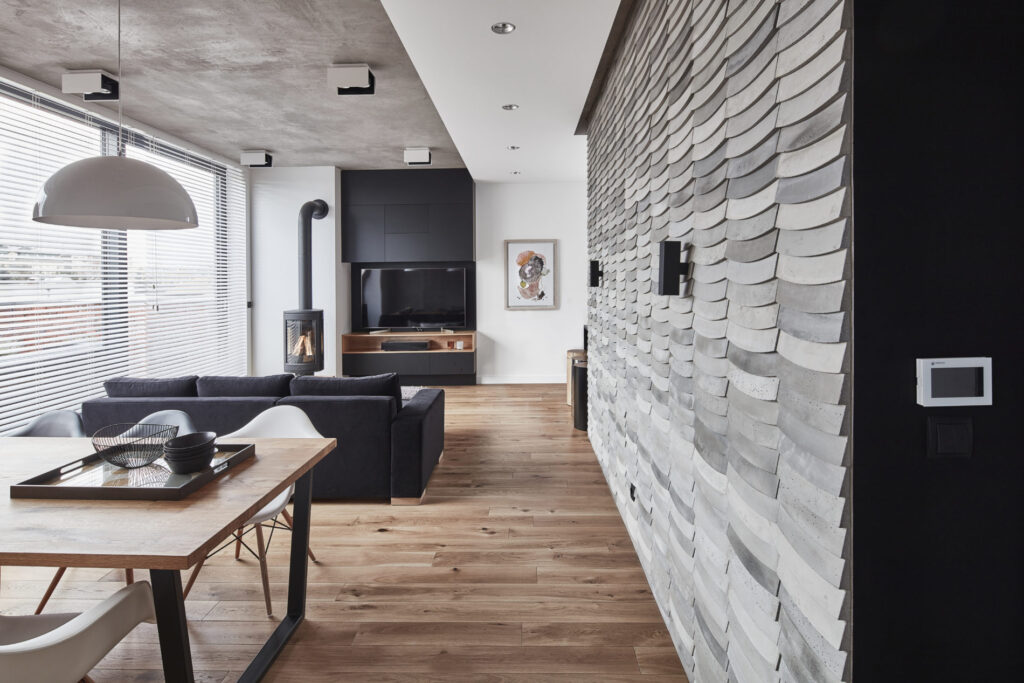 Kafle 3D WAVE z betonu architektonicznego w salonie - MILKE - TEKT Concrete - Gabinet Wnętrz